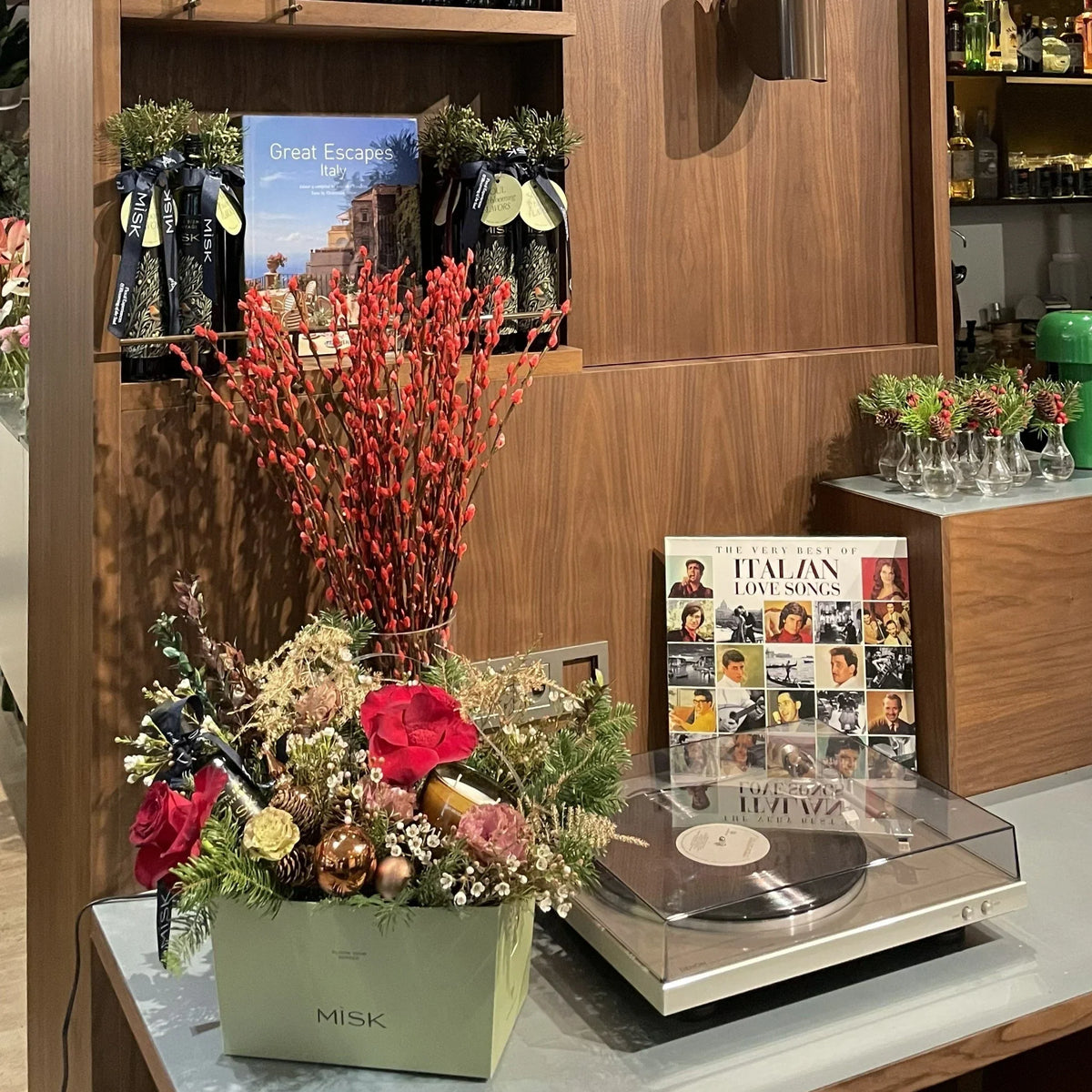 Misk Floral Kitchen