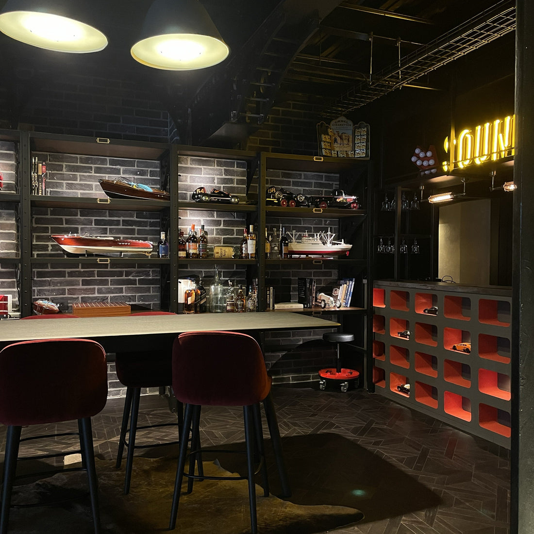 Seven Garage