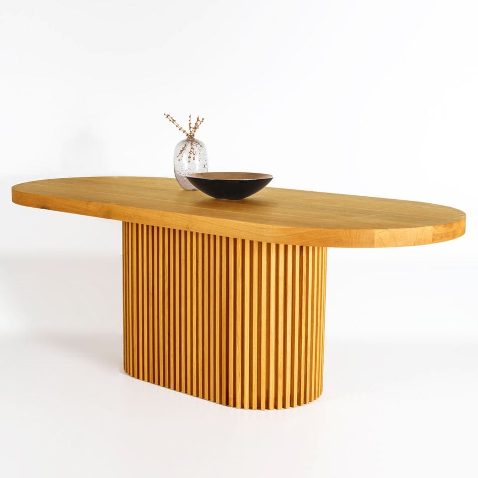 Solid Oak Table with Oval Top – DOCIA Series Honey