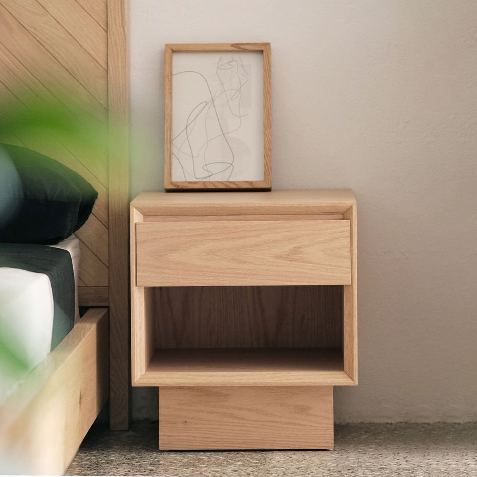 Solid Oak Nightstand – BEAM Series