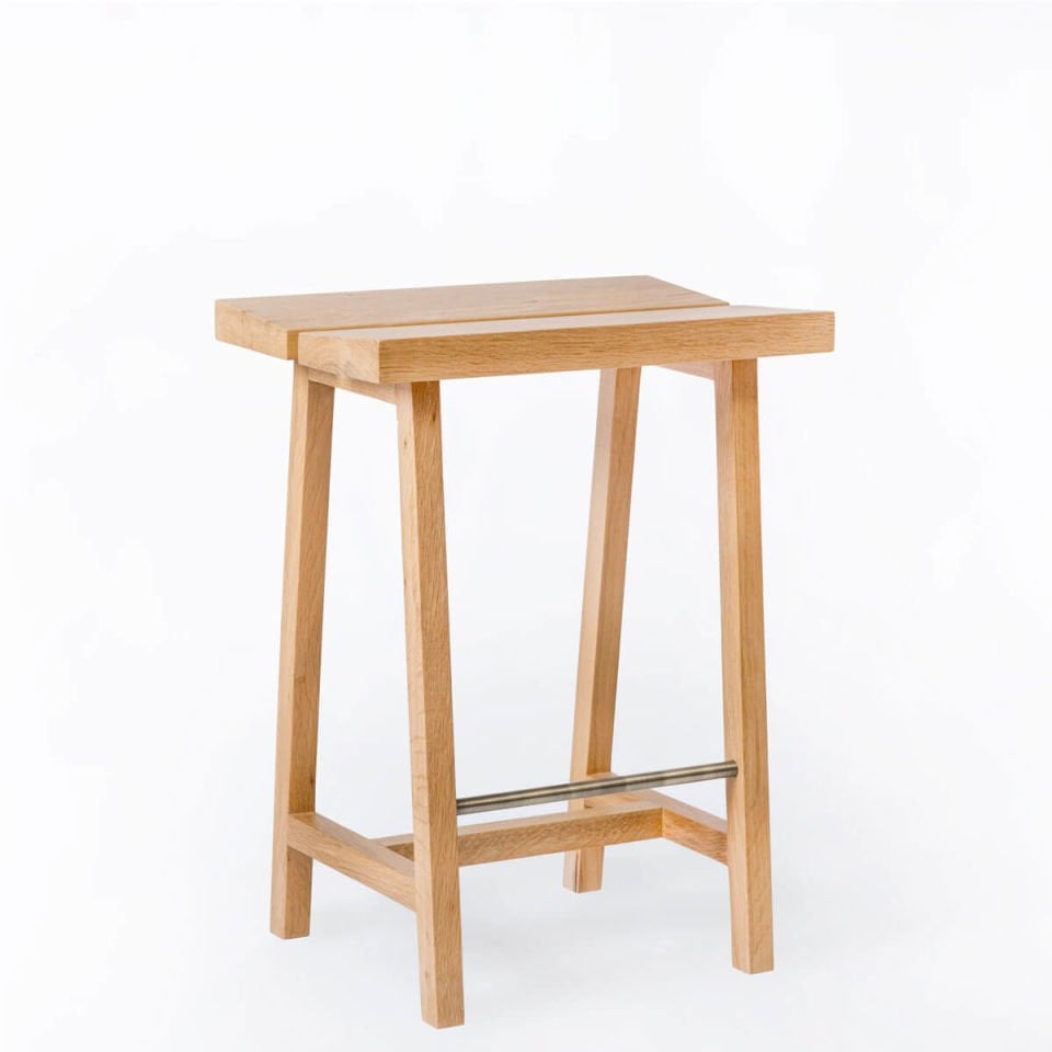 Solid Oak Low Bar Stool – PI Series, Brass Detail
