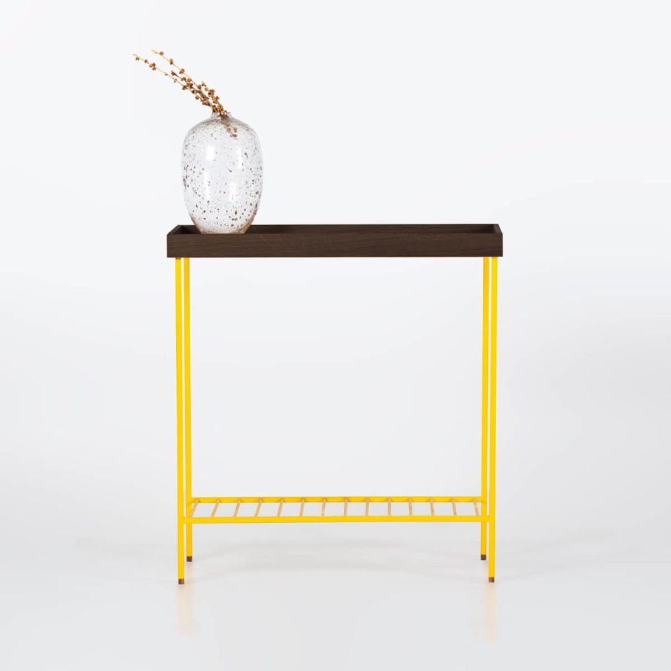 Masif Ahşap Geniş Yan Sehpa / Saksılık – EDGE Serisi, Renkli Metal Ayaklı SARI - Dark