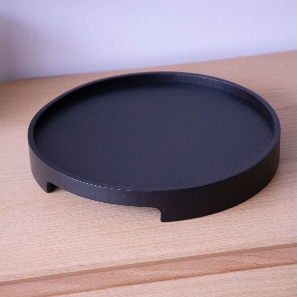 Solid Oak Serving Tray – EDGE Series, Round Dark