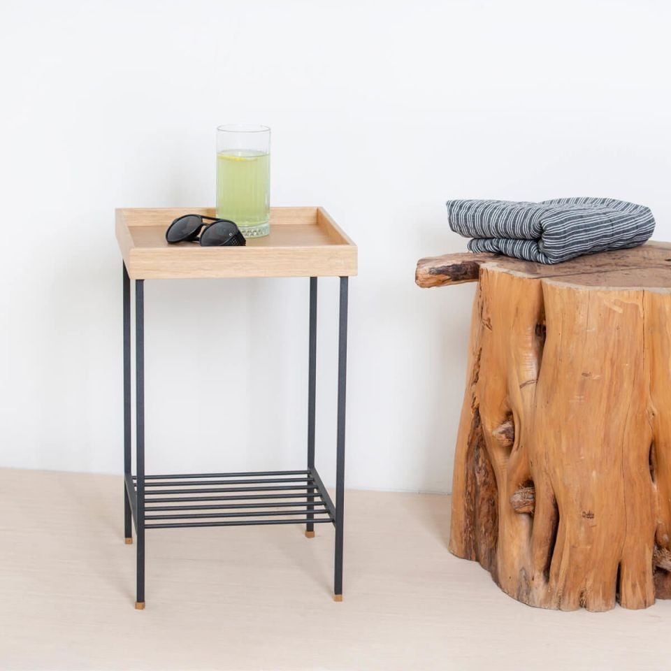 Masif Meşe Orta Boy Yan Sehpa / Saksılık – EDGE Serisi, Metal Ayaklı Raw - SİYAH