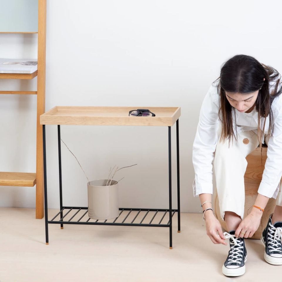 Masif Ahşap Geniş Yan Sehpa / Saksılık – EDGE Serisi, Metal Ayaklı Raw - SİYAH