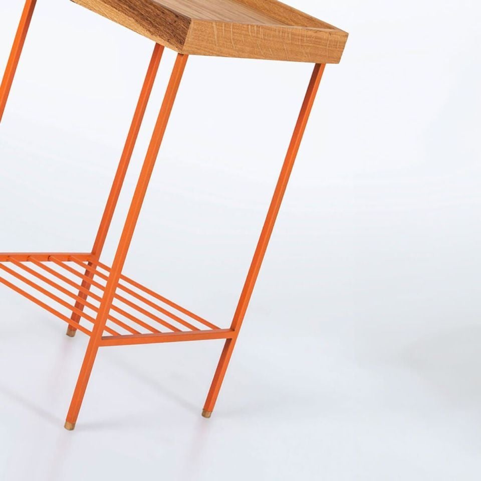 Masif Meşe Orta Boy Yan Sehpa / Saksılık – EDGE Serisi, Renkli Metal Ayaklı Honey - TURUNCU