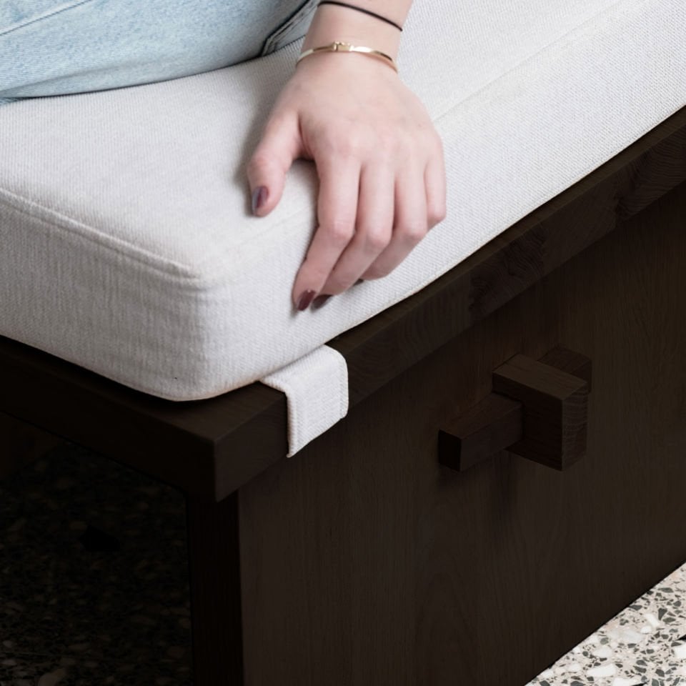 Ahşap Berjer – KAMA Serisi Dark