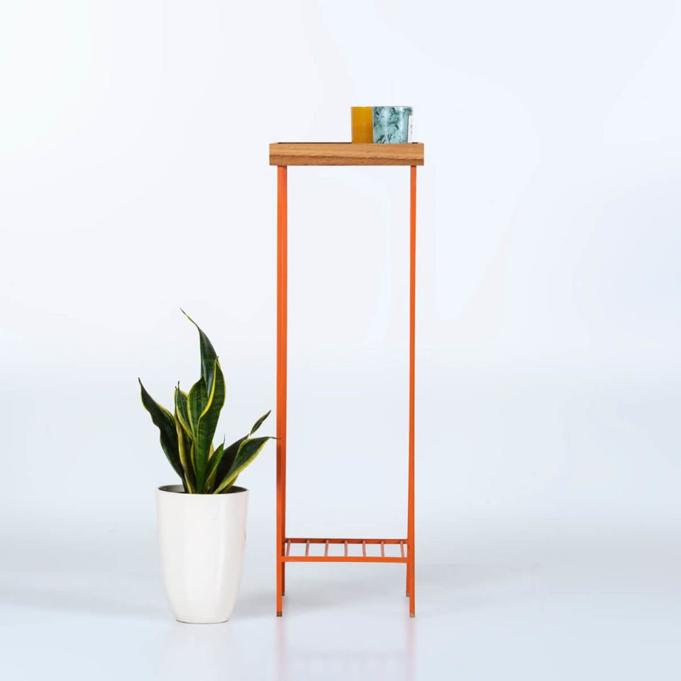 Masif Ahşap Uzun Yan Sehpa / Saksılık – EDGE Serisi, Renkli Metal Ayaklı Honey - TURUNCU